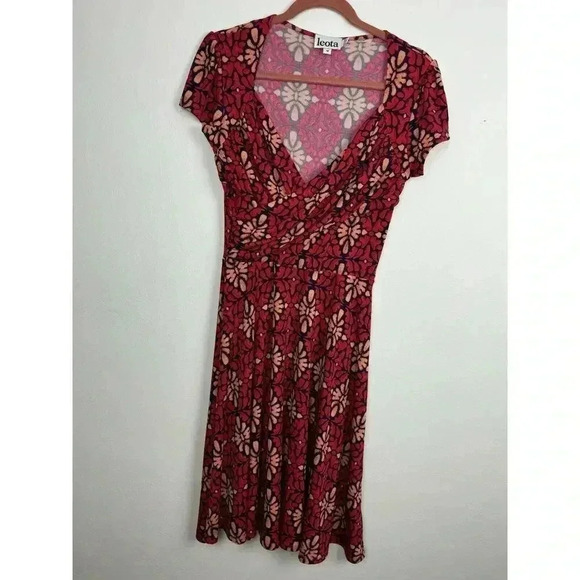 Leota Reye Jersey Faux Wrap Dress Size L Blue Multicolor Leopard - Picture 7 of 10